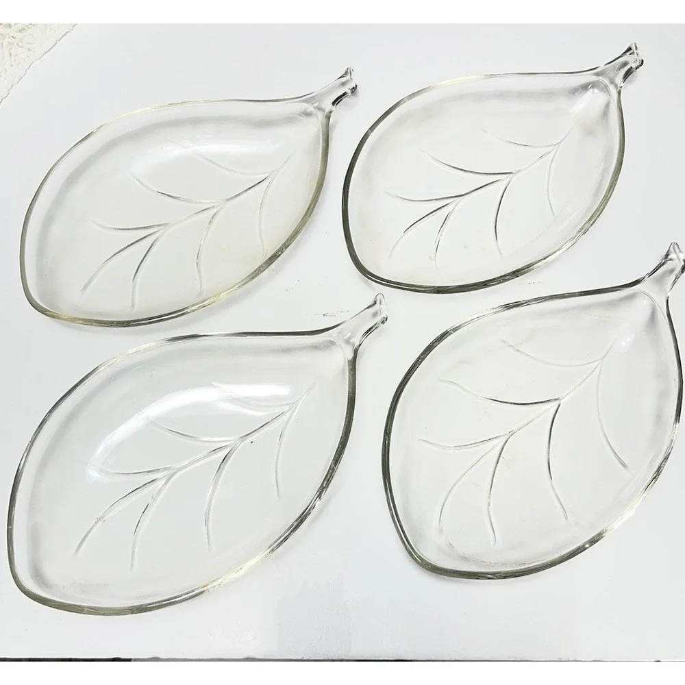 Vintage Hazel Atlas Leaf Shape Clear Glass Snack Candy Dish - Picture 1 of 5